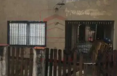 3 casas no terreno 245m2 - ideal para investidor ou construtor