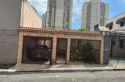 Casa térrea ampla - 2 dormitórios - vagas de garagem - churrasqueira e  quintal