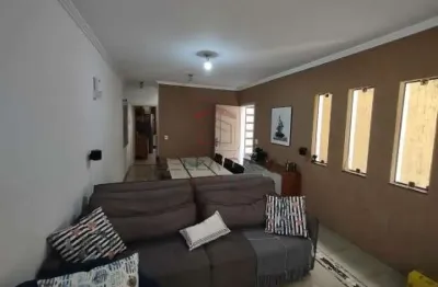 Casa com 3 quartos à venda na Rua Joaquim Pereira Pinto, 196, Jardim Avelino, São Paulo