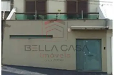 Casa a venda na penha com elevador. garagem para 7 carros, 3 suítes.
