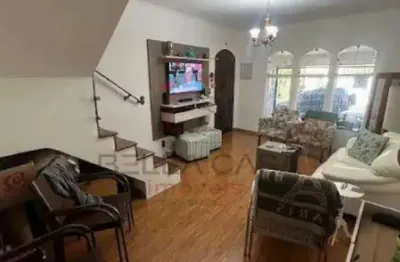 Sobrado à venda na mooca com 2 dormitórios e 2 vagas