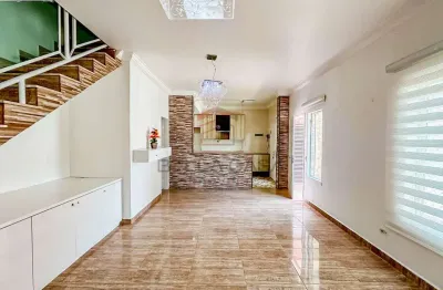 Sobrado a venda no bairro da mooca com 3 quartos, quintal e churrasqueira