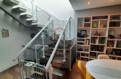 Casa a venda no bairro do tatuapé com 3 quartos e quintal com churrasqueira