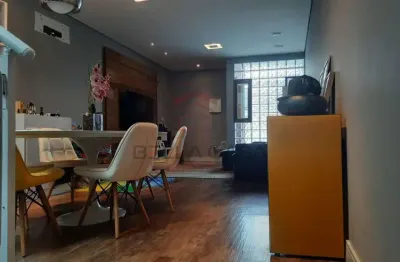 Casa a venda no bairro do tatuapé com 3 quartos e quintal com churrasqueira