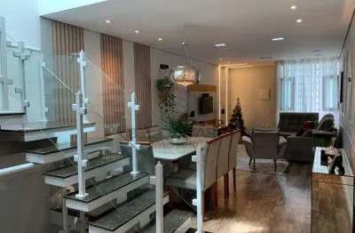 Casa a venda no Bairro do Tatuapé com 3 quartos e quintal com churrasqueira