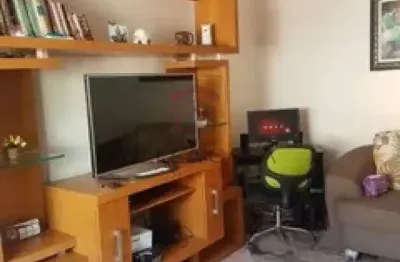 Casa térrea na moóca sem vaga. rua totalmente residencial