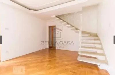 Casa a venda no bairro da mooca com 4 quartos e quintal