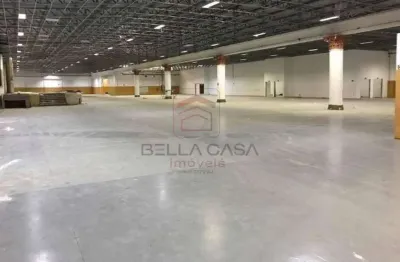 Excelente galpão para locação com4500m² em vão livre