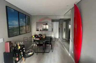 Apartamento de 2 dormitórios, 1 suíte e 2 vagas de garagem
