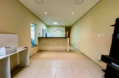 Casa terrea a venda com 2 quartos, 3 vagas e quintal com churrasqueira
