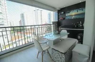 Apartamento a venda no bairro da mooca com 2 quartos e varanda