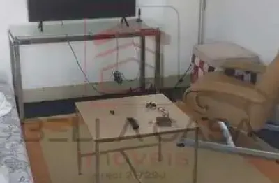 Sobrado    193m2   de área  construída    3 dormitórios   3 banheiros   1  vaga