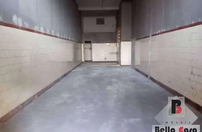 Salão, loja com 60m² , com 1 banheiro e 1 àrea externa. excelente localização.
