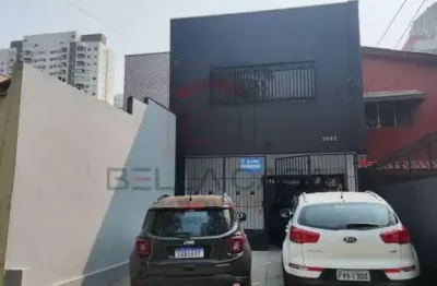 Salao    comercial   150m2       2  mezaninos   2  banheiros      2 vagas