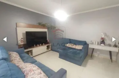 Sobrado a venda na mooca com quintal, churrasqueira e 5 quartos