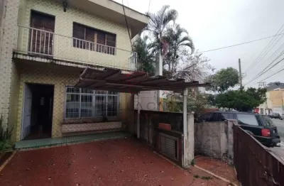 Sobrado com edícula e 02 vaga de garagem na vila zelina