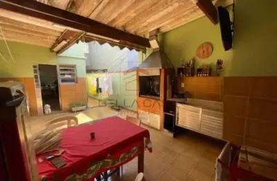 Sobrado na mooca, 160m2, 03 quartos e garagem para 02 carros