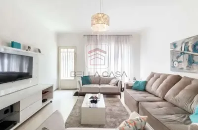 Sobrado a venda no Pq da Mooca, 161 m², 3 dormitórios e 2 vagas.