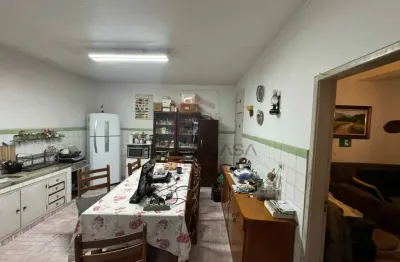 Casa, edícula e um salão no sítio pinheirinho, 300m2