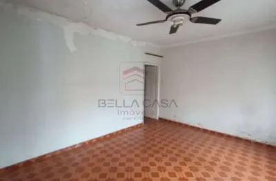 Casa na mooca, 230m2, terreno 264m2, 03 quartos sendo 01 suíte e garagem para 04 carros