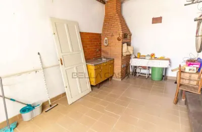 Sobrado a venda na mooca com 2 quartos, quintal e 1 vaga de garagem