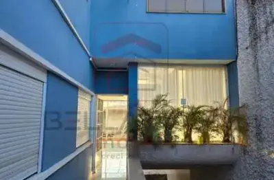 Sobrado à venda ou locação na vila zelina  4 dormitórios, 2 suítes e piscina aquecida