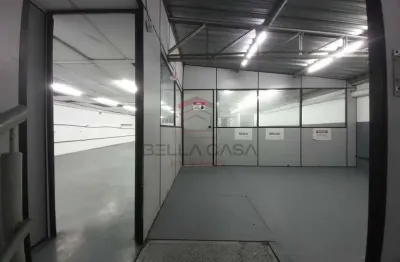 Galpão/prédio comercial com 600m entrada para caminhões e elevador de carga!