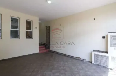 Sobrado na Vila Prudente , 03 quartos, 02 vagas de garagem e dependência de empregada