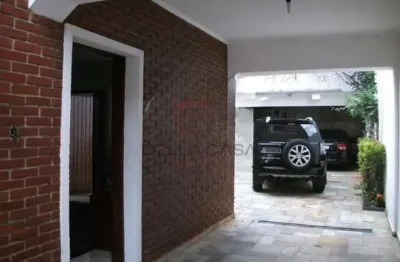Sobrado na vila zelina. 4 dormitórios, suíte, 7 vagas de garagem.