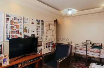 Apartamento próximo ao clube juventus  2 dormitórios.