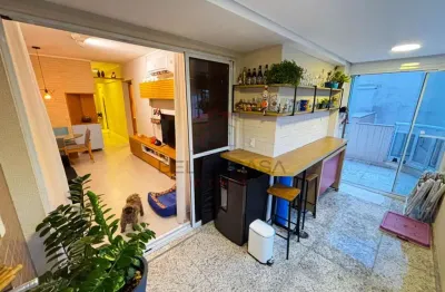 Apartamento garden com quintal privativo, projeto assinado por arquiteta