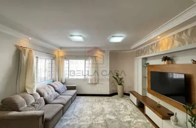 Sobrado a venda na mooca com 3 quartos, quintal, entrada lateral e churrasqueira