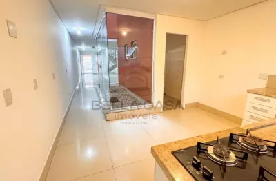 Casa com 3 quartos para alugar na Rua José Lógulo, 54, Mooca, São Paulo