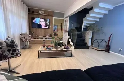 Casa com 3 quartos para alugar na Rua Chamantá, 298, Mooca, São Paulo