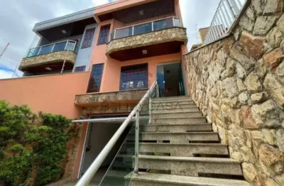 Sobrado na Vila Zelina- 300m2 - 3 dormitórios - 3 suítes - 5 vagas