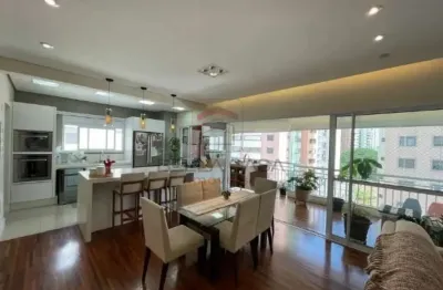 Apartamento de Alto Padrão à Venda na Mooca - 3 Suítes e Sacada Gourmet