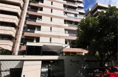 Apartamento com 3 quartos à venda em ponta verde - al