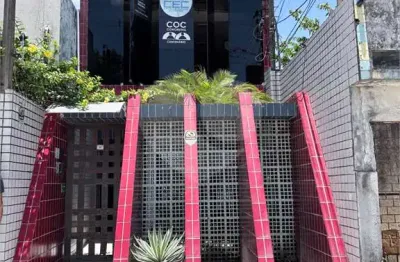 Prédio à venda no Farol, Maceió 