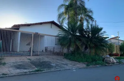 Casa com 4 quartos à venda na da lagosta, jardim atlântico, goiânia por r$ 590.000