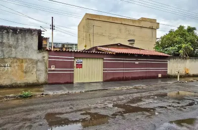 Casa com 3 quartos para alugar na gb-26, 33, jardim guanabara ii, goiânia por r$ 1.800