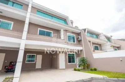Sobrado em condomínio com 4 quartos e 3 vagas em santa felicidade