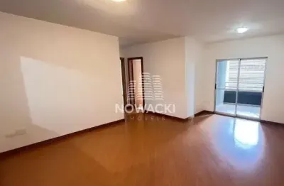 Apartamento semi mobiliado, com 2 quartos e 2 vagas no bigorrilho!