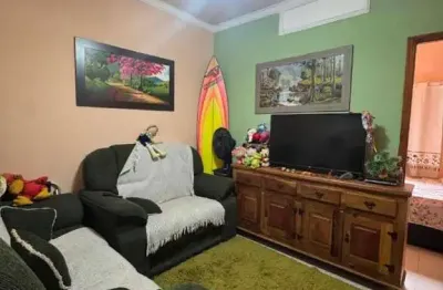 Kitnet / Stúdio à venda na Rua Flausina de Oliveira Rosa, 233, Vila Caiçara, Praia Grande