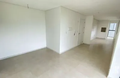 Apartamento 2 dormitórios entre o centro e o mar em tramandaí