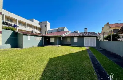 Excelente casa térrea com 3 dormitórios à duas quadras da praia em tramandaí