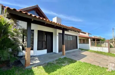 Casa com 4 dormitórios  próximo ao mar na zona nova de tramandaí