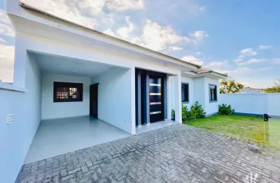 Excelente casa poucos metros da avenida minas gerais, em tramandaí/rs