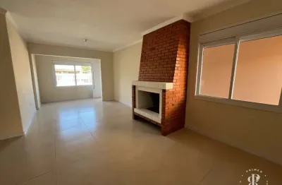 Casa com 4 dormitórios completamente reformada, à 100m do mar de tramandaí