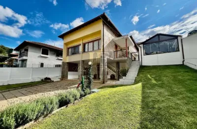 Casa para Venda em Teresópolis, Tijuca, 4 dormitórios, 1 suíte, 4 banheiros, 6 vagas