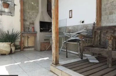 Otima localização  -  casa de vila - sem condominio - fechada
